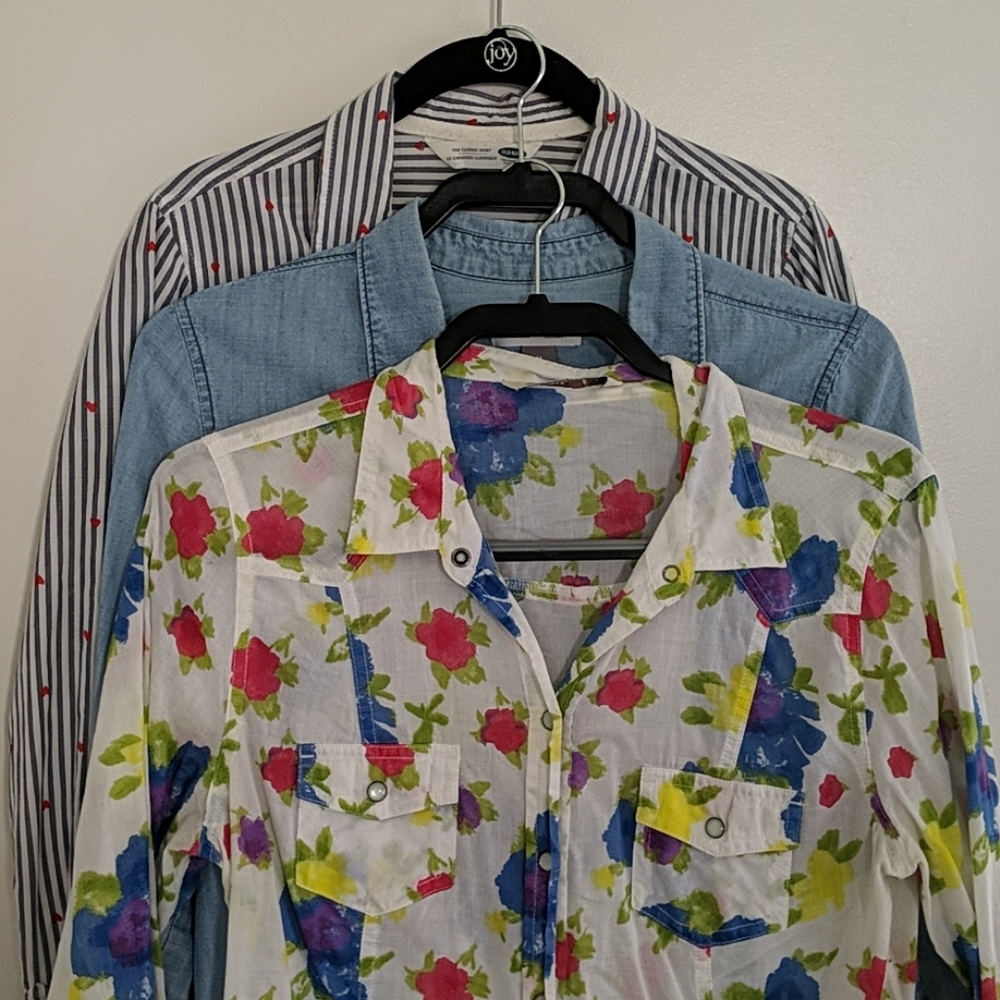 Set of 3 Old Navy Button Up Shirts Sz. Med